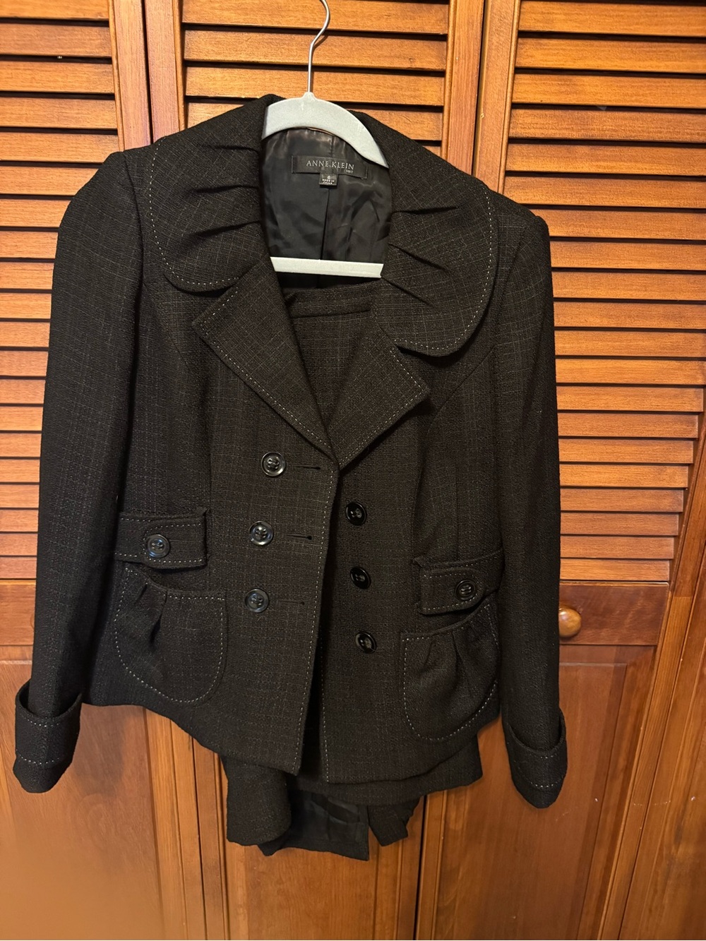 Anne Klein Black Tailored Blazer with Decorative Collar and Skirt